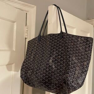 Goyard St Louis GM Tote Bag. Navy